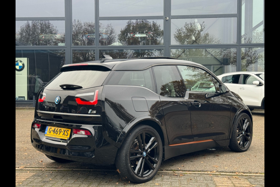 BMW i3 S 120Ah 42 kWh RoadStyle Edition PANORAMADAK | HARMAN KARDON| LEER| STOELVERWARMING| APPLE CARPLAY/ ANDROID AUTO|