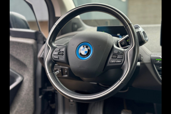 BMW i3 S 120Ah 42 kWh RoadStyle Edition PANORAMADAK | HARMAN KARDON| LEER| STOELVERWARMING| APPLE CARPLAY/ ANDROID AUTO|