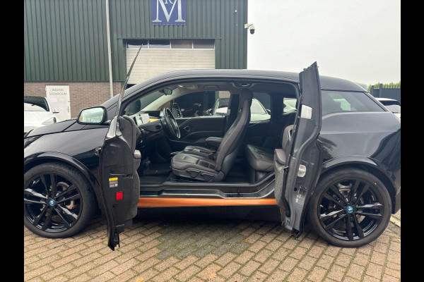 BMW i3 S 120Ah 42 kWh RoadStyle Edition PANORAMADAK | HARMAN KARDON| LEER| STOELVERWARMING| APPLE CARPLAY/ ANDROID AUTO|