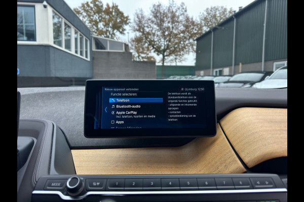 BMW i3 S 120Ah 42 kWh RoadStyle Edition PANORAMADAK | HARMAN KARDON| LEER| STOELVERWARMING| APPLE CARPLAY/ ANDROID AUTO|