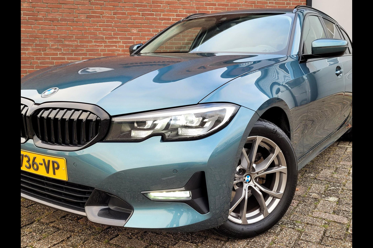 BMW 3 Serie Touring 320i Sport-line, Virtual cockpit, Carplay, Wifi, High Executive (1e eig. NL-auto BTW)