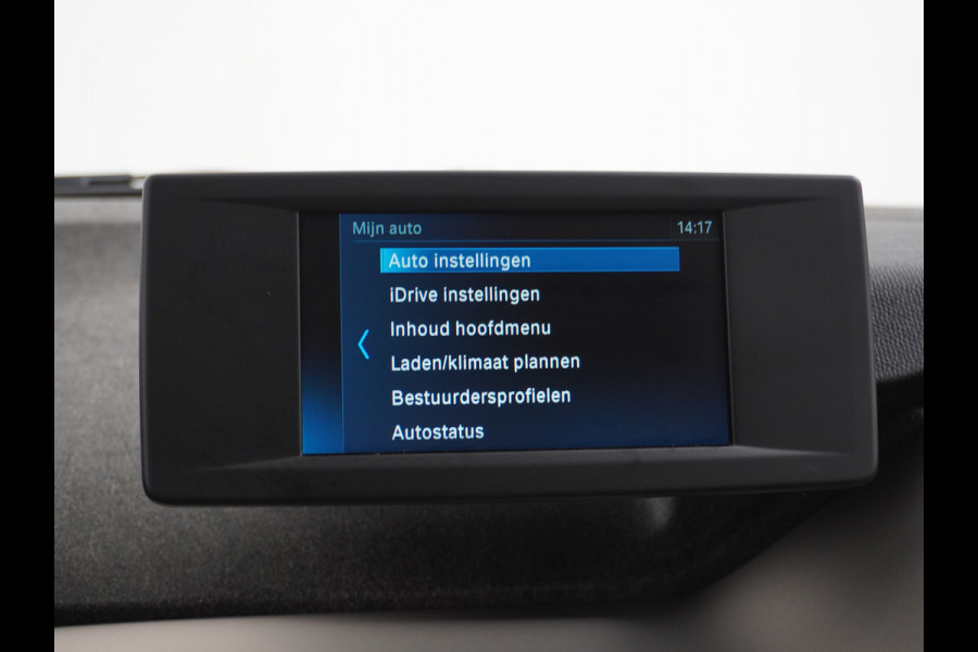 BMW i3 120Ah 42kWh Adap.Cruise Warmtepomp Camera Navi Bordherk. Pdc KeylessStart Tel. Stoelverw. Isofix 19''LM Basis