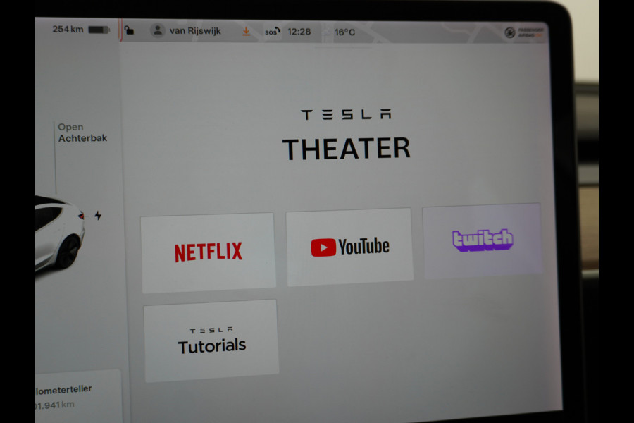 Tesla Model 3 SR+60kWh 325PK AutoPilot FSD.vb Premium-Luidsprekers Leer PanoDak Adaptive cruise 18" Camera's Elektr.-Stuur+Stoelen+Spiegels+Ge Navigatiesysteem full map LED-a+v Comfortstoel(en) ACC Dual-ECC DAB Voorverwarmen interieur via App Keyless via Telefoonsleutel One-Pedal-Drive Ecc Navigatiesysteem full map LED-a+v Comfortstoel(en) ACC Dual-ECC DAB Voorverwarmen interieur via App Keyless via Telefoonsleutel One-Pedal-Drive