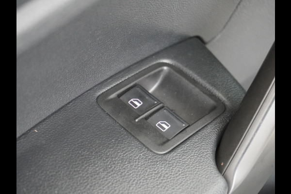 Volkswagen Caddy 2.0TDI EURO 6 Airco Schuifdeur-R Betonplex-Vloer Lat om Lat betimmering Multimedia systeem ESP ASR Elek.ramen Buitenspiegels ele Vervolgbotsing preventie Bluetooth  Brake Assist System Achterruit+Wissers+verwarmd Tussenwand m rooster Achterruitenwisser