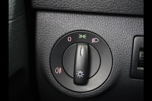 Volkswagen Caddy 2.0TDI EURO 6 Airco Schuifdeur-R Betonplex-Vloer Lat om Lat betimmering Multimedia systeem ESP ASR Elek.ramen Buitenspiegels ele Vervolgbotsing preventie Bluetooth  Brake Assist System Achterruit+Wissers+verwarmd Tussenwand m rooster Achterruitenwisser