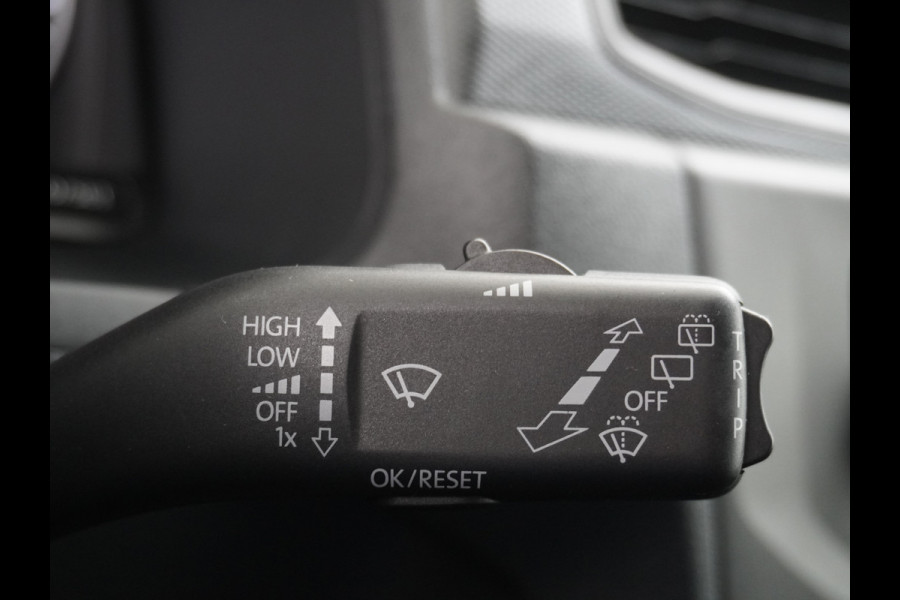 Volkswagen Caddy 2.0TDI EURO 6 Airco Schuifdeur-R Betonplex-Vloer Lat om Lat betimmering Multimedia systeem ESP ASR Elek.ramen Buitenspiegels ele Vervolgbotsing preventie Bluetooth  Brake Assist System Achterruit+Wissers+verwarmd Tussenwand m rooster Achterruitenwisser
