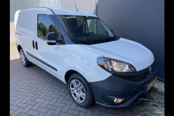 Fiat Dobló Cargo 1.6 MJ L1H1 SX ECO JET Airco - Parkeersensoren achter - radio/USB/AUX/tel - Mistlampen - 2 zitplaatsen rechtsvoor - zijschuifdeur rechts