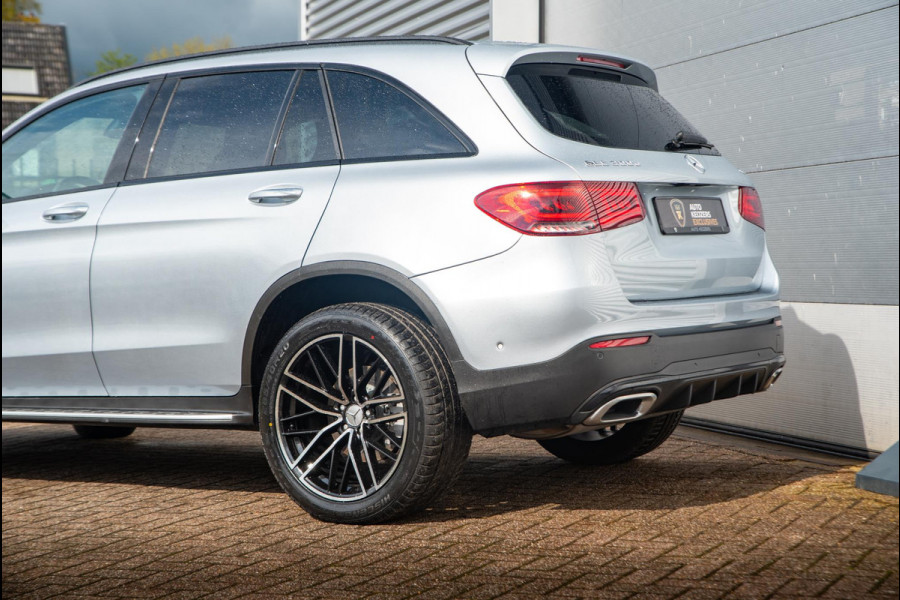 Mercedes-Benz GLC 300e 4MATIC AMG Panodak 360Cam Burmester