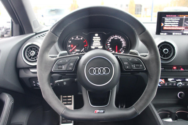 Audi RS 3 SPORTBACK 2.5 TFSI Quattro 400 PK Nardo Grey Dealer o.h Keyless Camera Leder PDC 19''