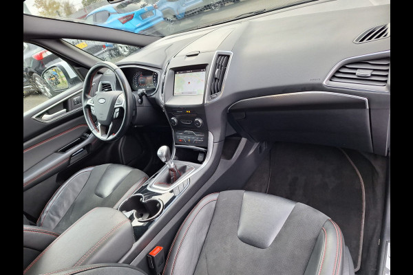 Ford S-Max 1.5 ST-Line 7 Persoons 160pk | Cruise Control | Electrische Sportstoelen Memory | Camera | Carplay | Stoelverwarming | Navi Full Map | LED |