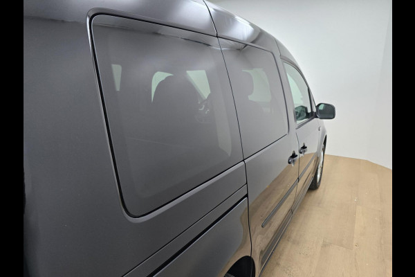 Volkswagen Caddy Occasion benzine 5 persoons uitvoering met giga kofferruimte | Volkswagen Caddy Life met parkeercamera | 7 zits