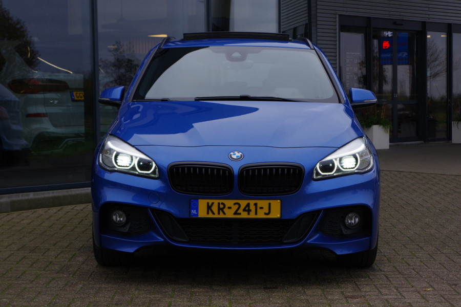 BMW 2 Serie Active Tourer 225xe iPerformance M-Sport High Executive PHEV, Panoramadak, LED, Leder, Head-Up, Navigatie