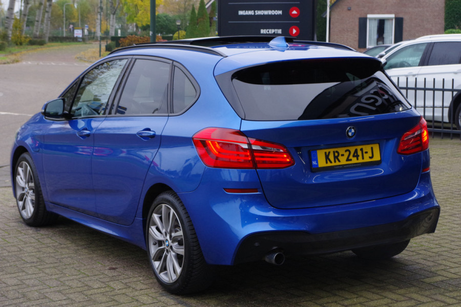 BMW 2 Serie Active Tourer 225xe iPerformance M-Sport High Executive PHEV, Panoramadak, LED, Leder, Head-Up, Navigatie