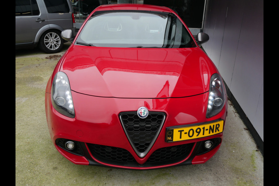 Alfa Romeo Giulietta 1.750 TURBO VELOCE QV | TCT-AUTOMAAT | BOSE | XENON | LEER | 240 PK!!