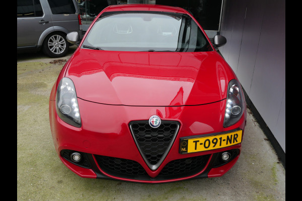 Alfa Romeo Giulietta 1.750 TURBO VELOCE QV | TCT-AUTOMAAT | BOSE | XENON | LEER | 240 PK!!