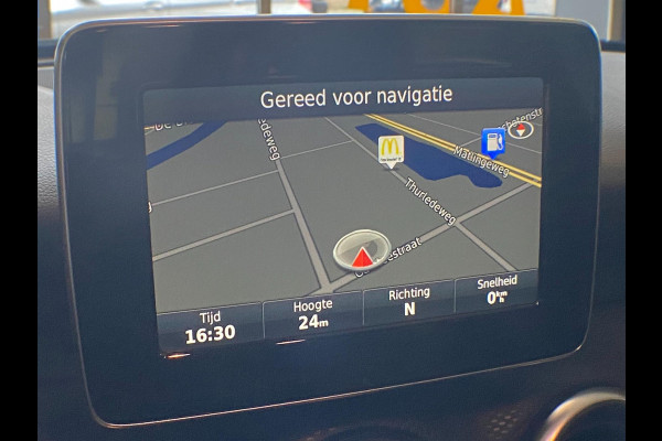 Mercedes-Benz A-Klasse 180 URBAN BlueEFFICIENCY I Navigatie I Airco I PDC I 1/2 Leer I 19 inch Sport velgen I Dealer onderhouden