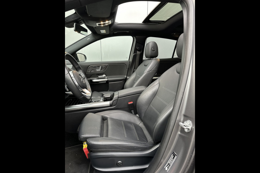 Mercedes-Benz GLA 250 e AMG Line FULL MM SEATS PANO SFEER WIDESCREEN ECC CAMERA