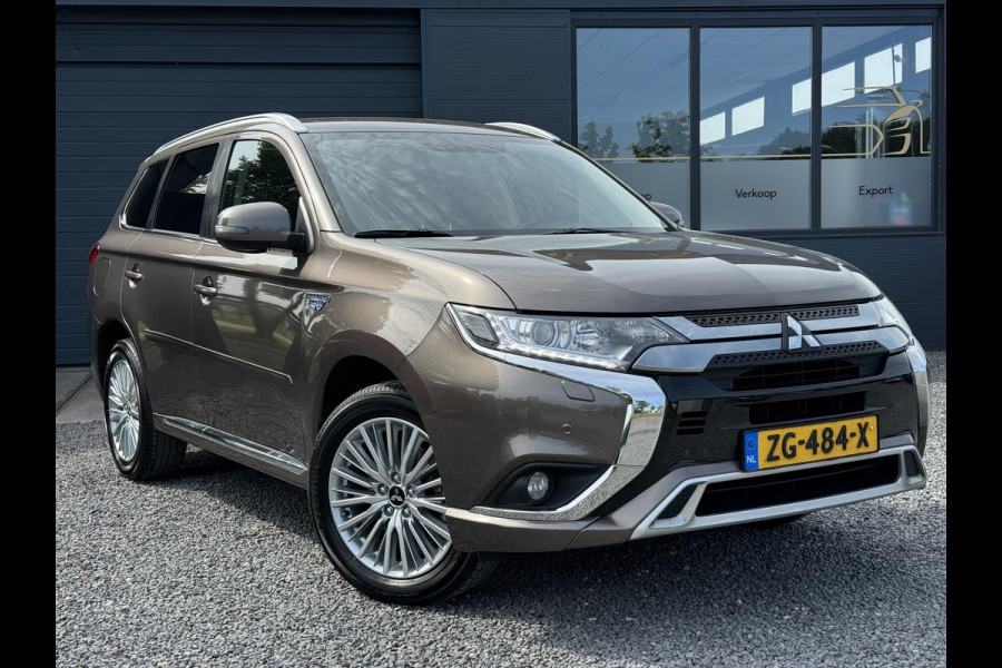 Mitsubishi Outlander 2.4 PHEV Pure+ Carplay,Clima,Cruise,Camera,LM Velgen,4x4,N.A.P,APK Tot 02-2025