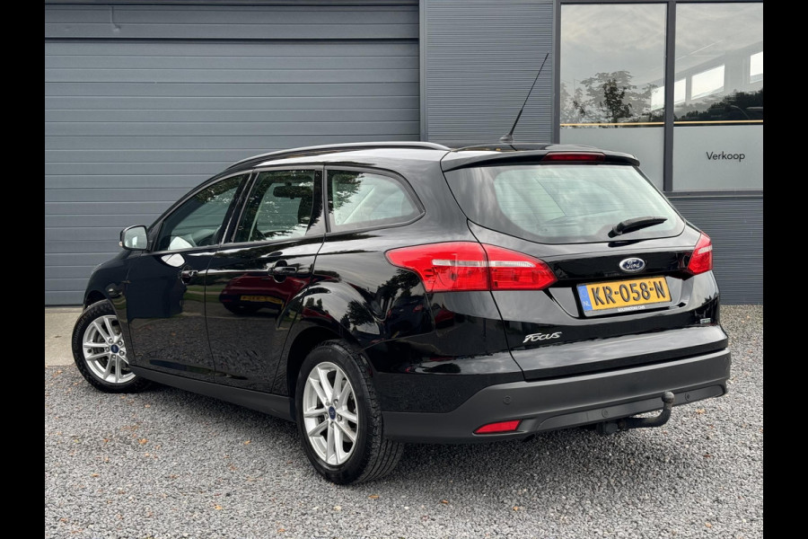 Ford FOCUS Wagon 1.0 Trend 2e Eigenaar,Navi,Airco,Cruise,PDC,LM Velgen,Trekhaak,N.A.P,Nieuwe APK bij aflevering