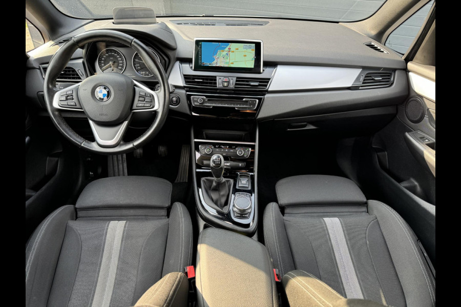 BMW 2 Serie Active Tourer 218i Centennial High Executive 2e Eigenaar,Navi,Clima,Cruise,HU Display,LM Velgen,Elek Ramen,N.A.P,Nieuwe Apk