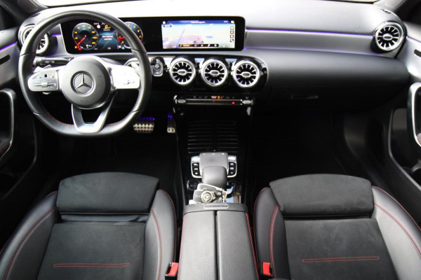 Mercedes-Benz A-Klasse 220 AMG/PANO/SFEERV/CARPLAY/VOLL