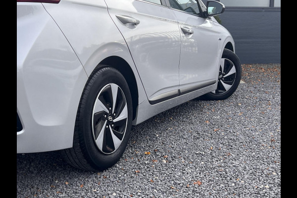 Hyundai IONIQ 1.6 GDi First Edition 2e Eigenaar,Navi,Schuifdak,Camera,Cruise,Clima,N.A.P,APK bij Aflevering