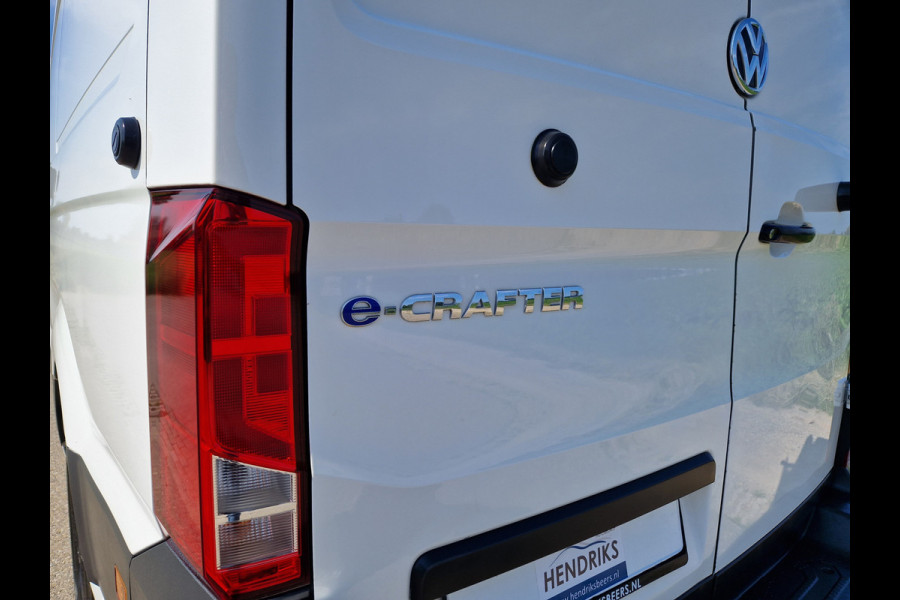 Volkswagen e-Crafter L3 H3 36 kWh - Elektrisch -  136 Pk - Automaat - Navi - Parkeersensoren - DAB+ Radio