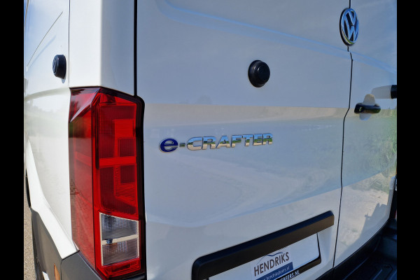 Volkswagen e-Crafter L3 H3 36 kWh - Elektrisch -  136 Pk - Automaat - Navi - Parkeersensoren - DAB+ Radio