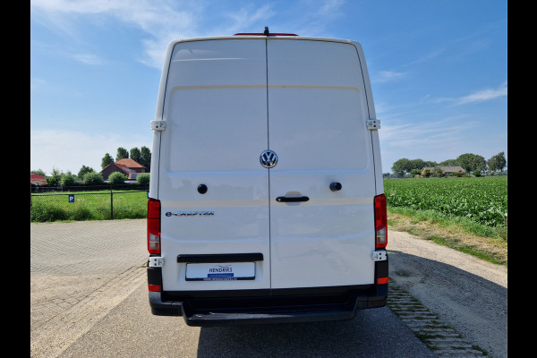 Volkswagen e-Crafter L3 H3 36 kWh - Elektrisch -  136 Pk - Automaat - Navi - Parkeersensoren - DAB+ Radio