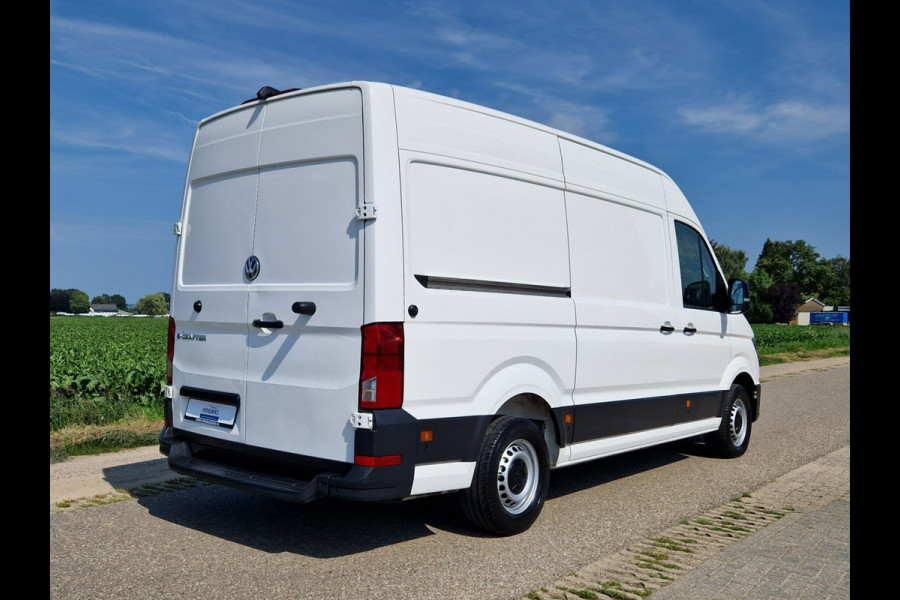 Volkswagen e-Crafter L3 H3 36 kWh - Elektrisch -  136 Pk - Automaat - Navi - Parkeersensoren - DAB+ Radio