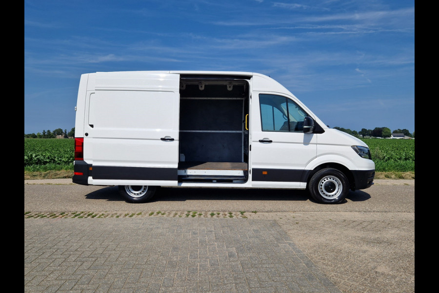 Volkswagen e-Crafter L3 H3 36 kWh - Elektrisch -  136 Pk - Automaat - Navi - Parkeersensoren - DAB+ Radio