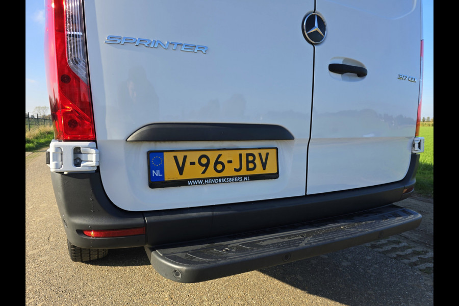 Mercedes-Benz Sprinter 317 CDI L2 H2 RWD - Euro 6 - 170 Pk - Navi - MBUX - ParkeerCamera - StoelVerwarming