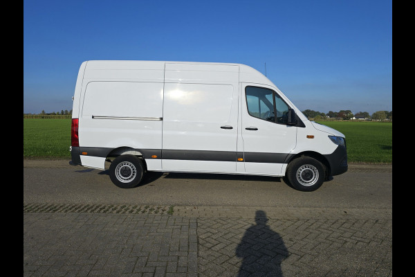 Mercedes-Benz Sprinter 317 CDI L2 H2 RWD - Euro 6 - 170 Pk - Navi - MBUX - ParkeerCamera - StoelVerwarming