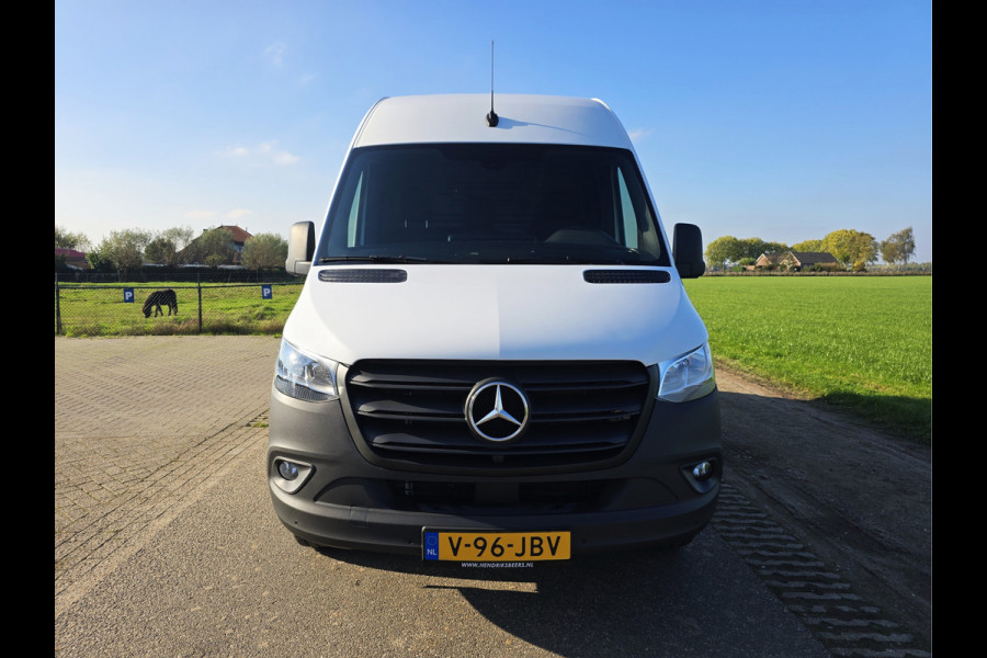 Mercedes-Benz Sprinter 317 CDI L2 H2 RWD - Euro 6 - 170 Pk - Navi - MBUX - ParkeerCamera - StoelVerwarming