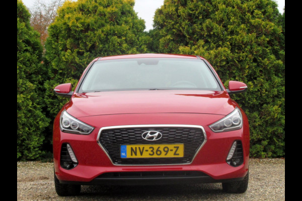 Hyundai i30 1.0 T-GDI Premium*Navi*Ecc*Camera*