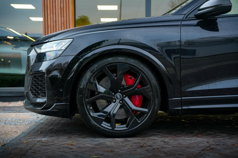 Audi Q8 4.0 TFSI RS Q8 quattro Carbon Keramische B&O Stoelvent.