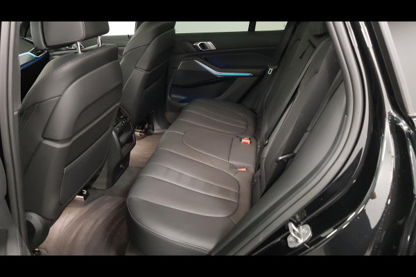 BMW X5 xDrive45e M Sport High Executive 394pk | Lederen Bekleding | Schuif-Panorama dak | Navigatie | Lichtmetalen velgen 20" | Camera