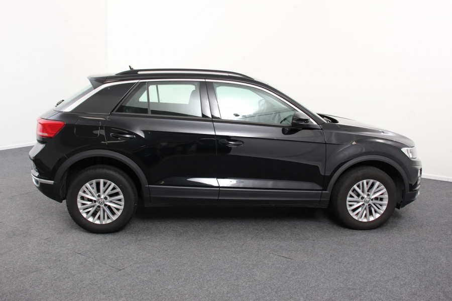 Volkswagen T-Roc 1.0 TSI Style Team | Navigatie | Climate Control | Adaptieve Cruise Control | Camera + Parkeersensoren | Electrisch bedienbare achterklep | Stoelverwarming #