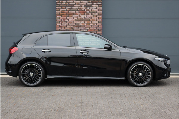 Mercedes-Benz A-Klasse 250 e AMG Line Aut8 | Distronic | Burmester | Keyless Go | Verwarmd Stuurwiel | Camera | Multibeam LED | Sfeerverlichting | Nightpakket | Zitcomfortpakket |