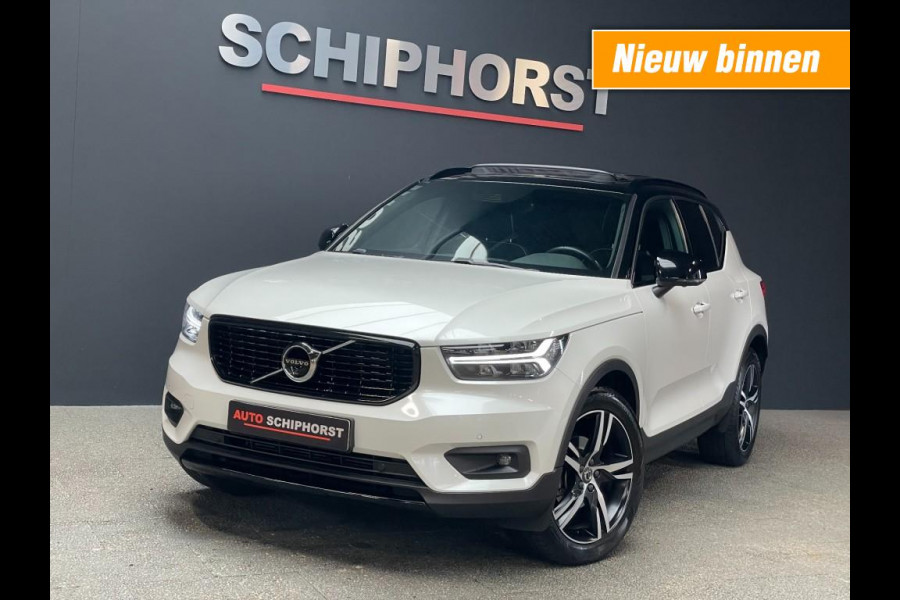 Volvo XC40 T3 163pk R-Design Panoramadak/trekhaak/Harman kardon