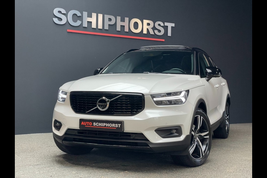 Volvo XC40 T3 163pk R-Design Panoramadak/trekhaak/Harman kardon