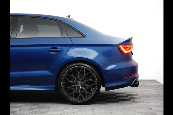 Audi S3 2.0 TFSI 385pk quattro Aut6 RS Design (kuipstoelen,carbon,concaver,keyless,B&O) (kuipstoelen,carbon,concaver,keyless,B&O)