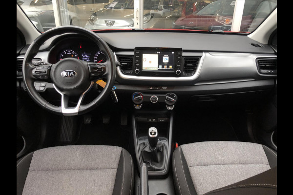 Kia Stonic 1.0 T-GDi DynamicLine | Apple CarPlay/Android Auto, Parkeersensoren, Camera, 17 inch, Navigatie, Cruise control