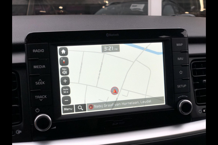 Kia Stonic 1.0 T-GDi DynamicLine | Apple CarPlay/Android Auto, Parkeersensoren, Camera, 17 inch, Navigatie, Cruise control