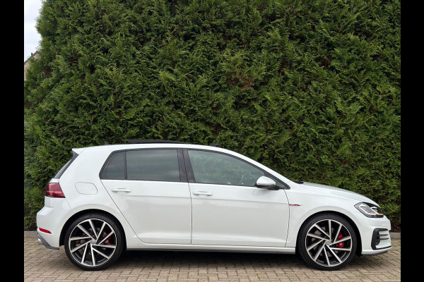 Volkswagen Golf 2.0 TSI GTI Performance Panorama CarPlay