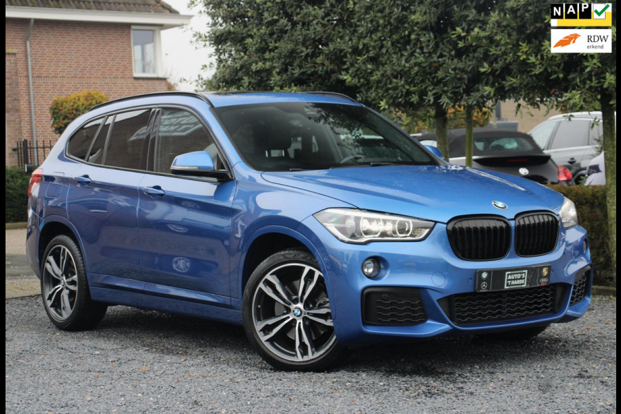 BMW X1 SDrive20i High Executive 192 PK Aut. M-Pakket Trekhaak Pano Camera 19''