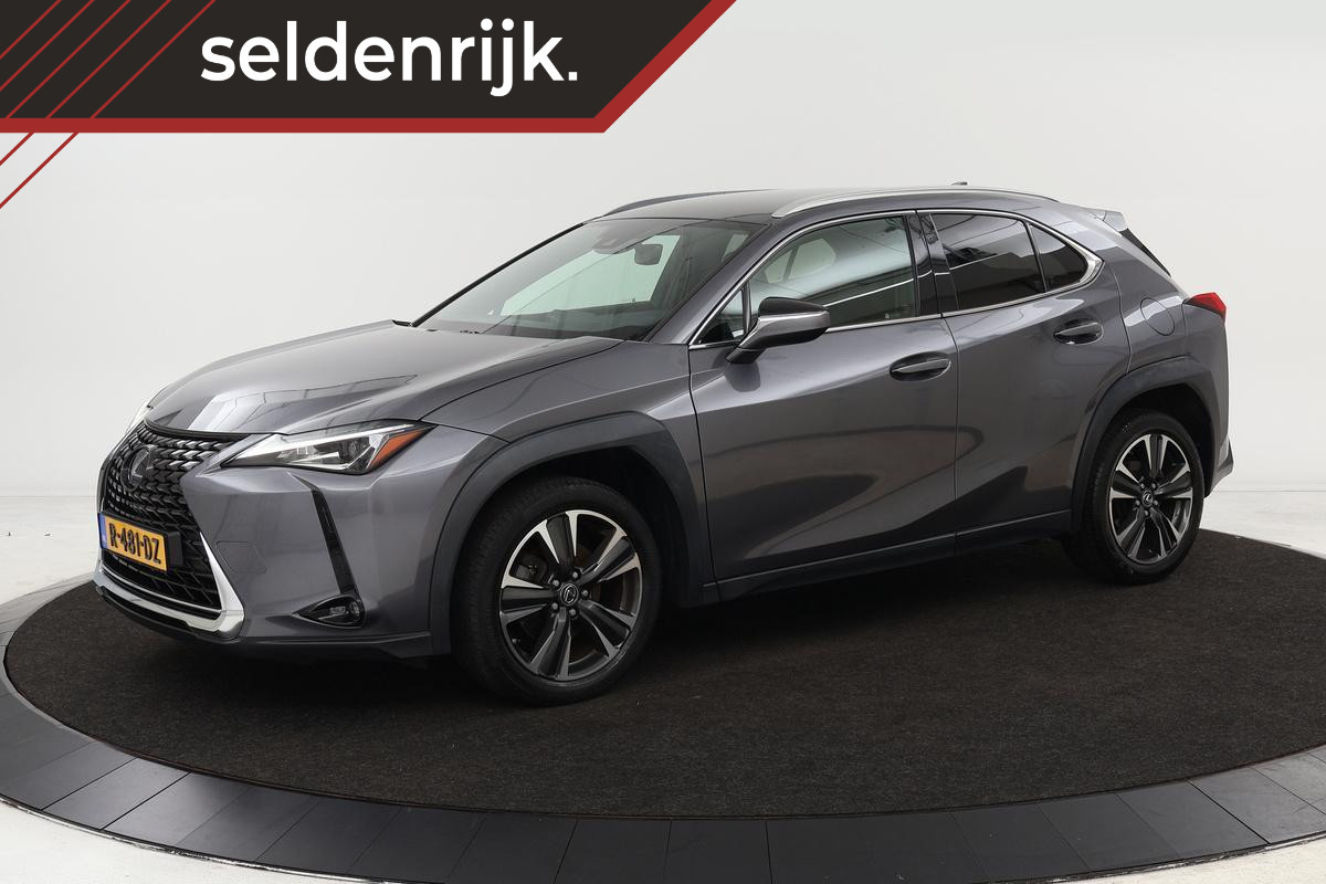 Lexus UX 250h | Leder | Stoelverwarming | Navigatie | Camera | Carplay | Full LED | Adaptive Cruise | PDC | Climate control