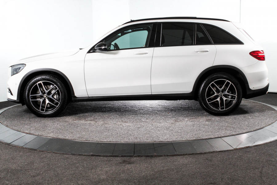 Mercedes-Benz GLC 250 4MATIC 210 PK Business Solution AMG - Orig. NL | S/K-Panodak | Cruise | Stoelverw. | Leder | Camera | PDC | NAV | Afn. Trekhaak | LM 19"|