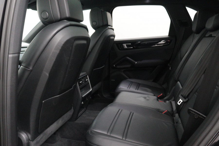 Porsche Cayenne 3.0 (Goed OndH, Panoramadak, Luchtvering, Luxe stoelen, Camera's, Carplay, StoelV, Adapt Cruise, Etc)