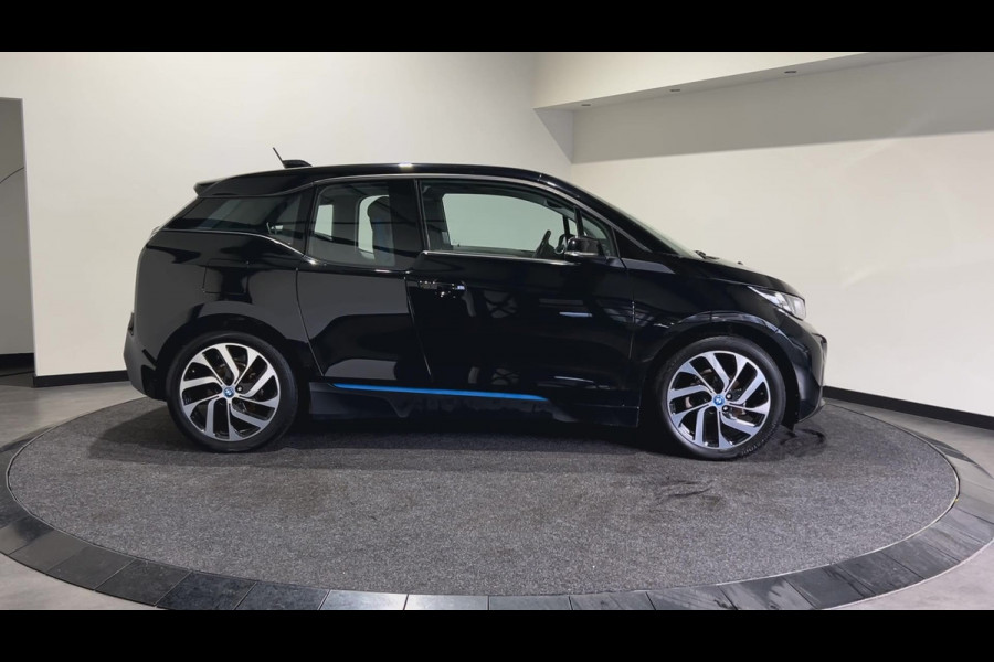 BMW i3 Basis i3 94Ah 33 kWh | Subsidie mogelijk prijs na subsidie € 11.900,-! |